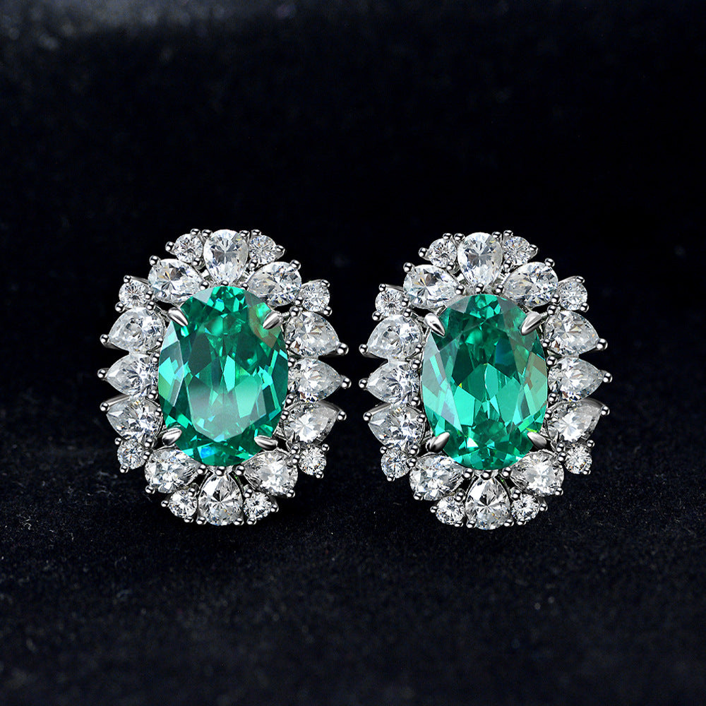 Oval-shaped 7-carat Paraiaba green 10*14 earrings - luxurious and high-end jewelry for women