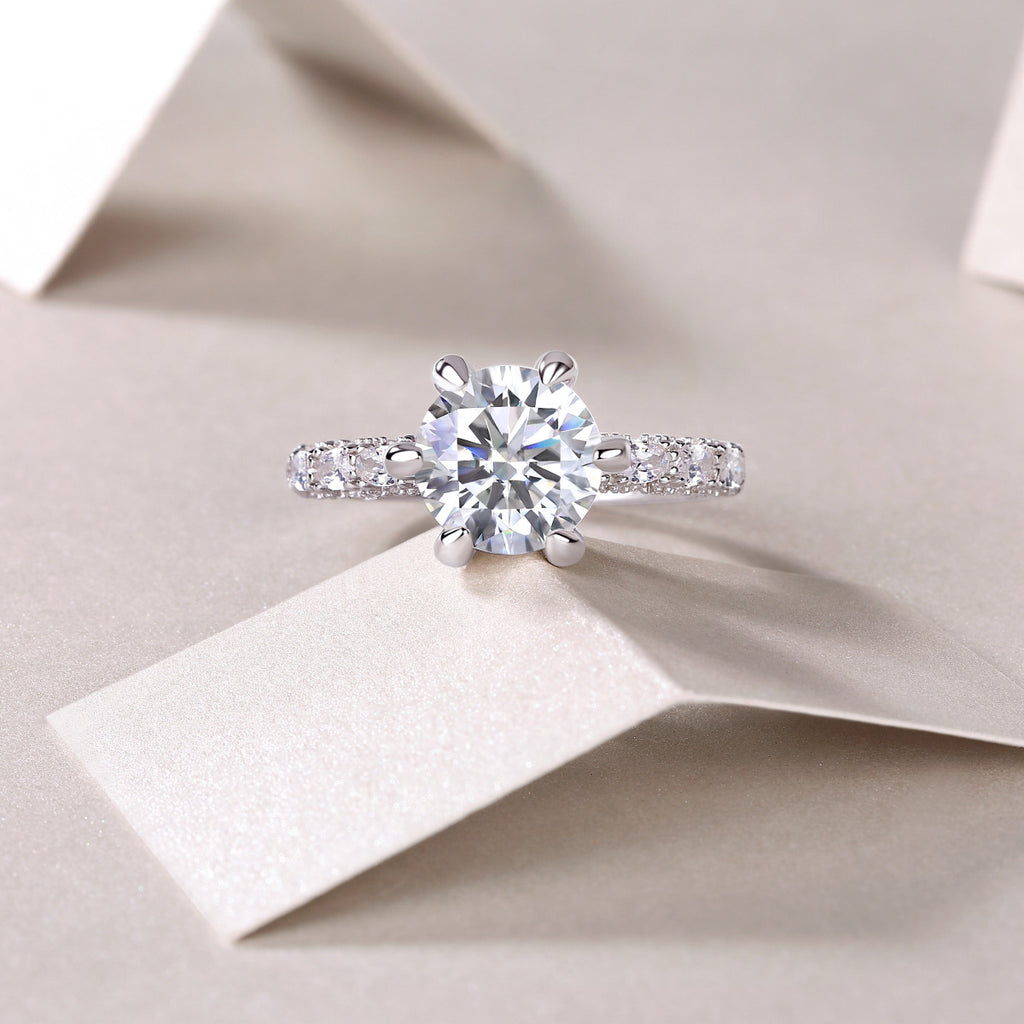 Classic six-prong ring, fashionable women's ring