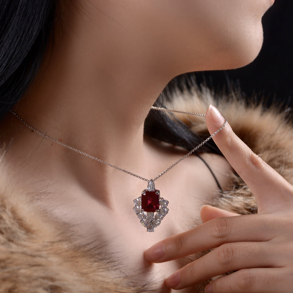 925 silver pendant, 7.5ct ruby, 10*12 high-carat diamond necklace