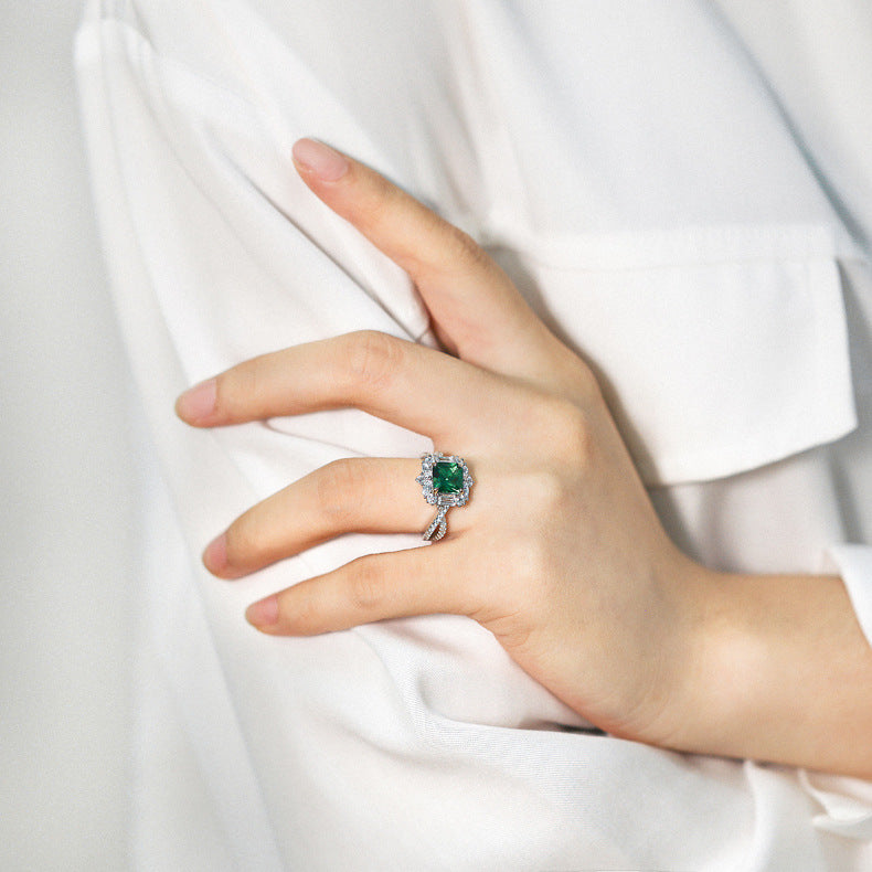 New S925 pure silver flower-shaped high-carat diamond emerald gemstone ring for women, oval-shaped precious stones
