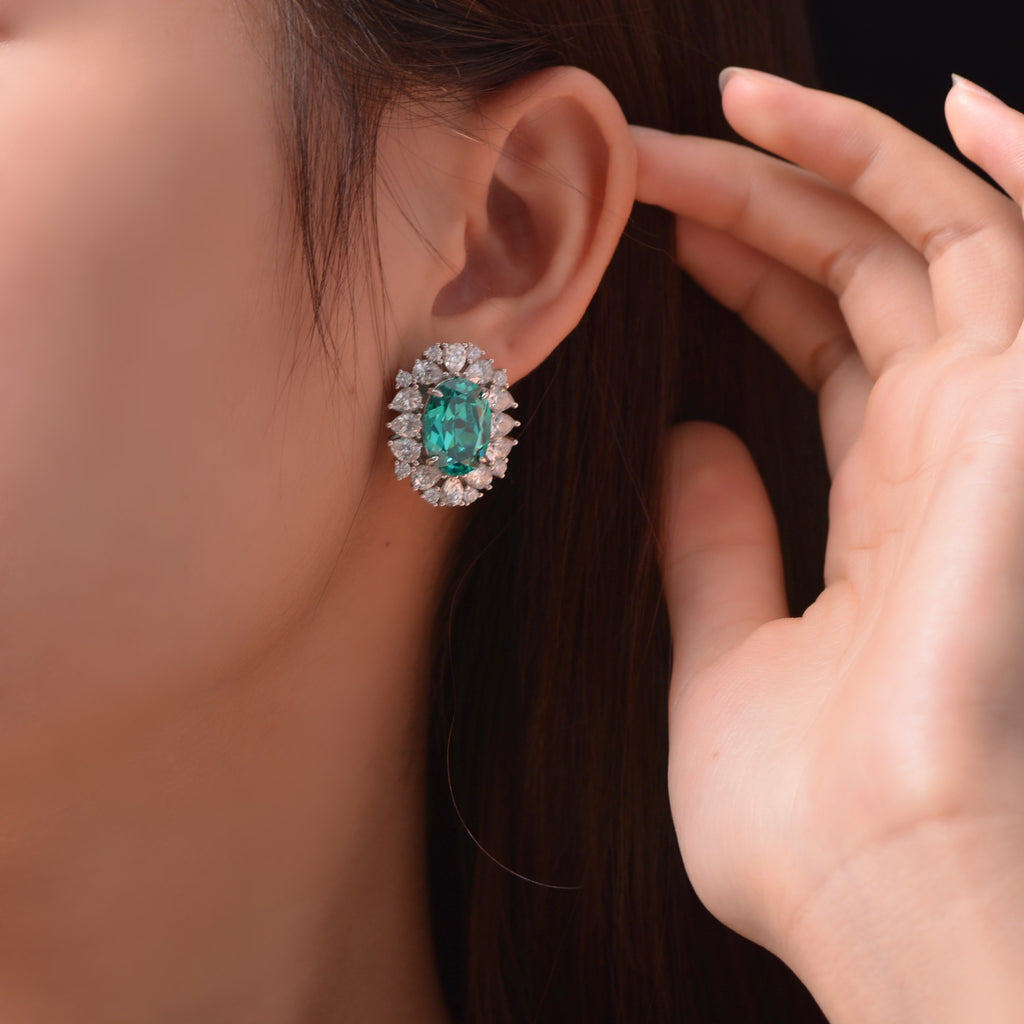 Oval-shaped 7-carat Paraiaba green 10*14 earrings - luxurious and high-end jewelry for women